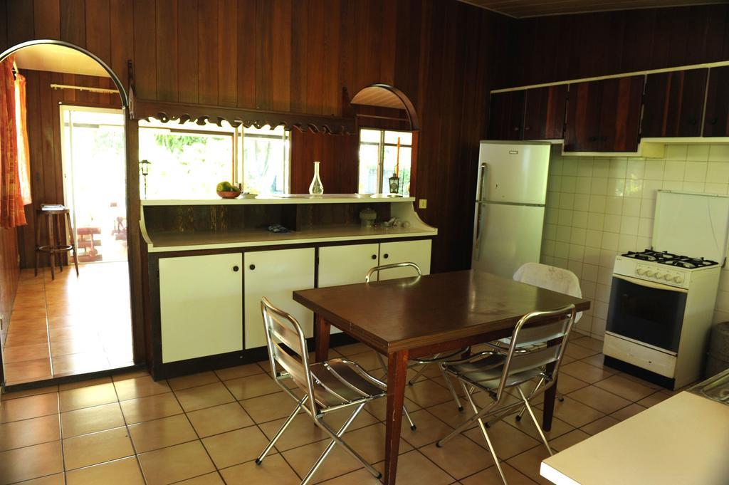Punaauia  Pension Te Miti - Plage-Beach 200M - Mahana Parc & Vaiava Beach Pk18 - B&B Chambres Ou Dortoir מראה חיצוני תמונה